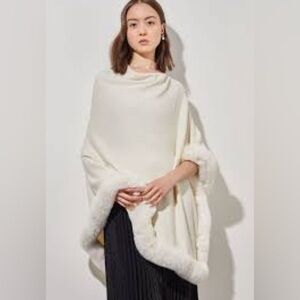 Faux Fur Trim knit Cape, Ivory
